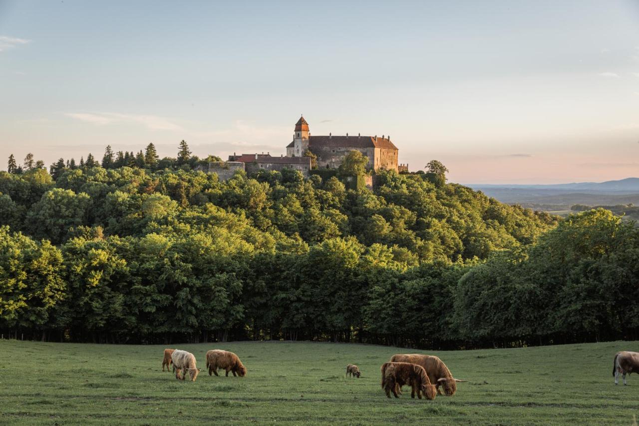 Готель Burg Bernstein Екстер'єр фото